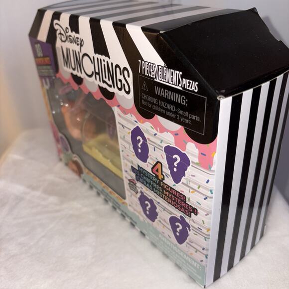 Disney Munchlings Mini Munch Yellow Display Scented Figures 7 Pcs Series 1 NEW - Picture 4 of 6